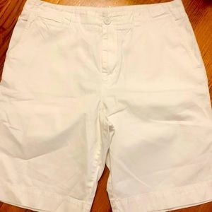 Short Lacoste good condition!!!